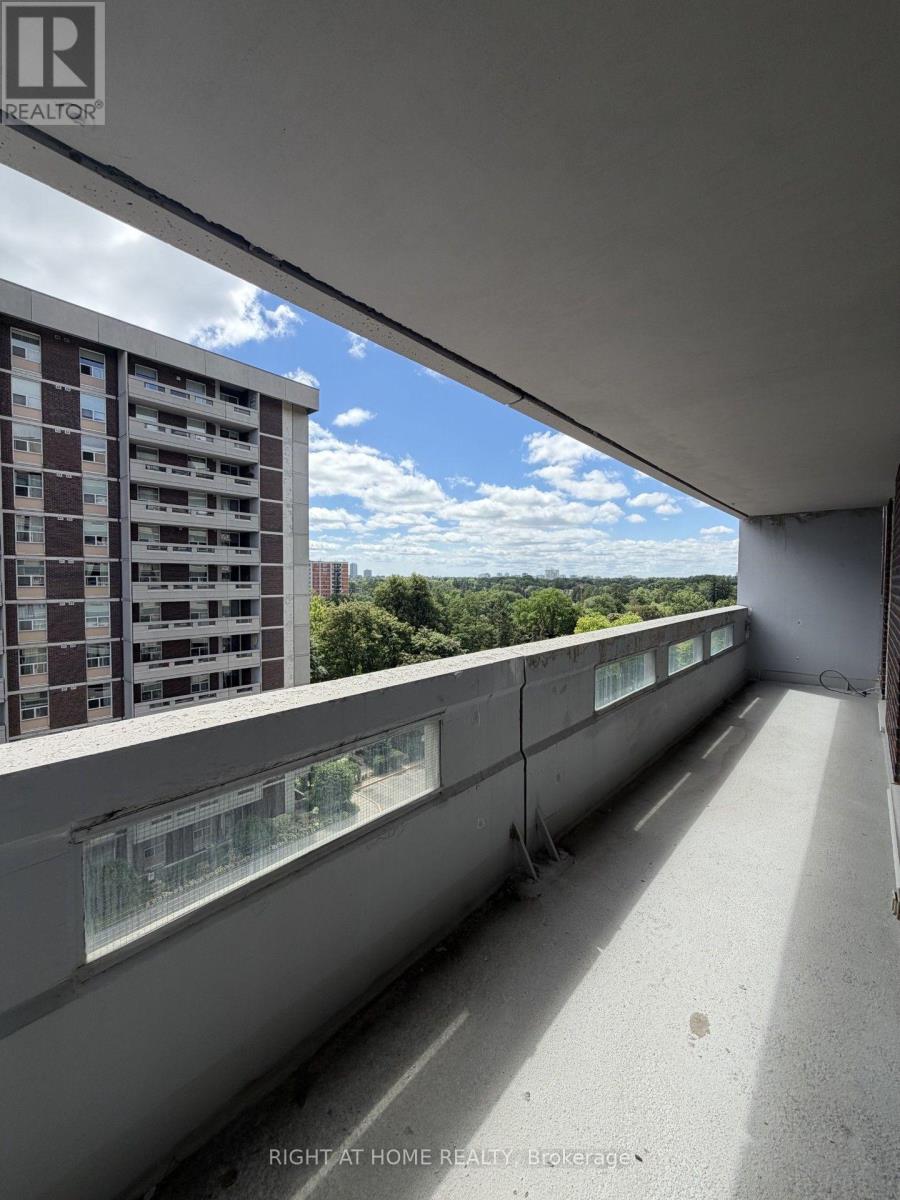802 - 60 Inverlochy Boulevard, Markham, Ontario  L3T 4T7 - Photo 3 - N13703850