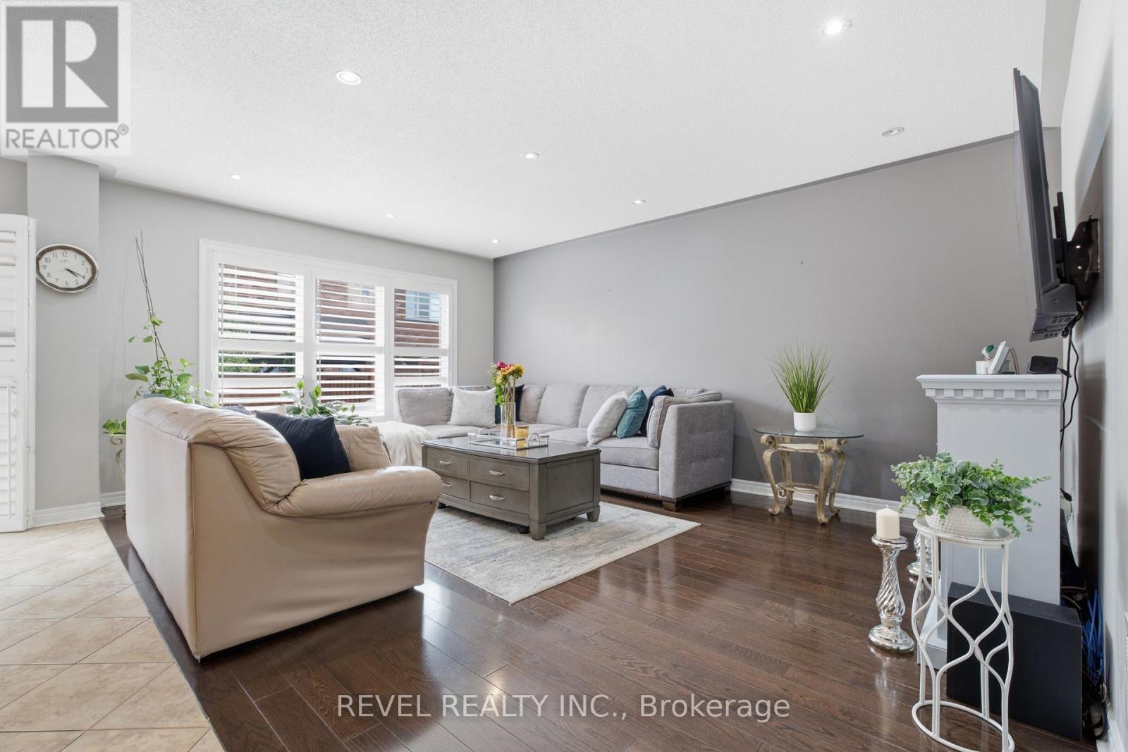 256 Giddings Crescent, Milton, Ontario  L9T 7A7 - Photo 11 - W13703786