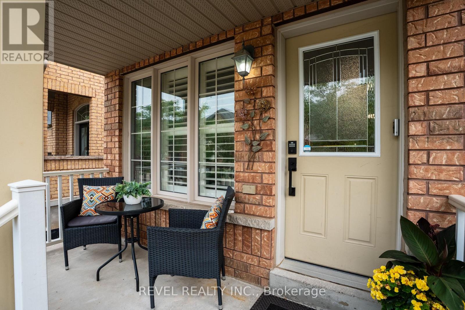 256 Giddings Crescent, Milton, Ontario  L9T 7A7 - Photo 4 - W13703786