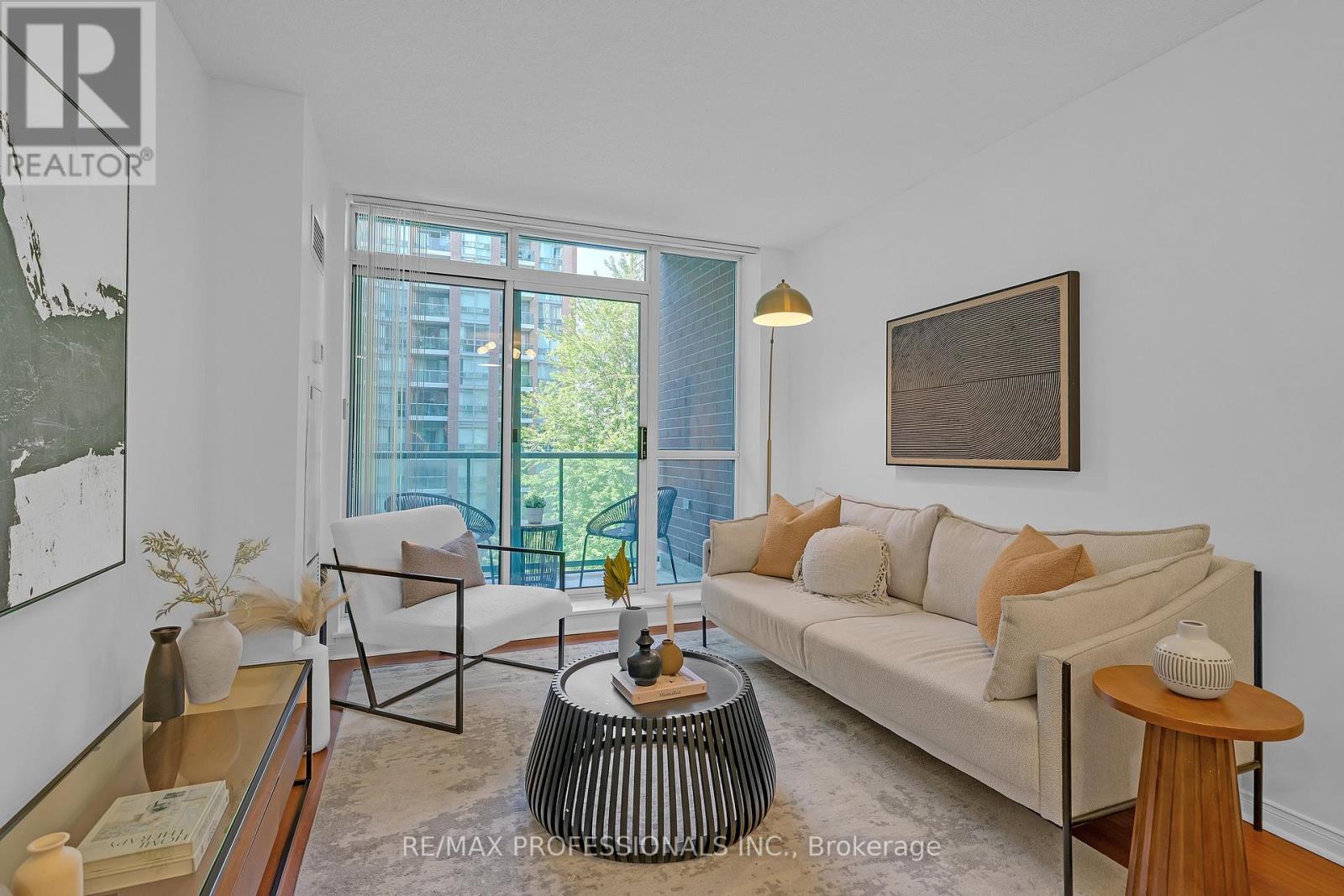 402 - 9 Michael Power Place, Toronto, Ontario  M9A 0A5 - Photo 19 - W13703836