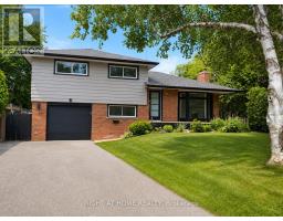 530 LYNDA LANE, Hamilton, Ontario