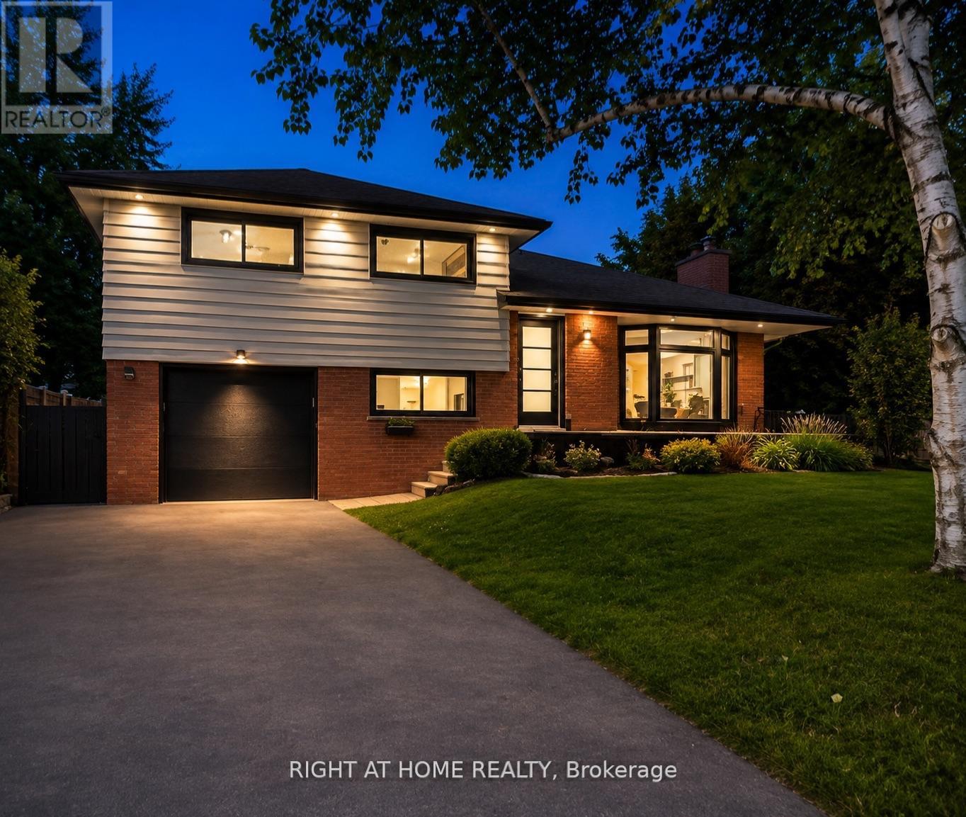 530 Lynda Lane, Hamilton, Ontario  L9G 2P6 - Photo 23 - X13671012