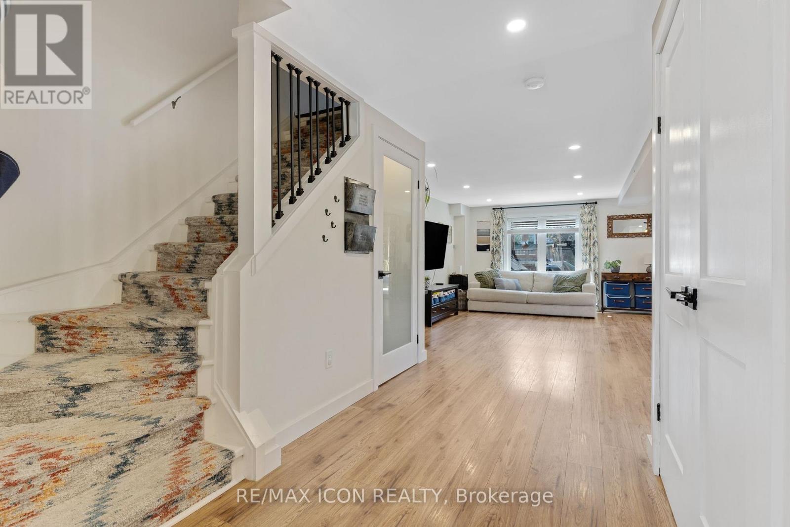 311 Misty Crescent, Kitchener, Ontario  N2B 3V4 - Photo 7 - X13702482