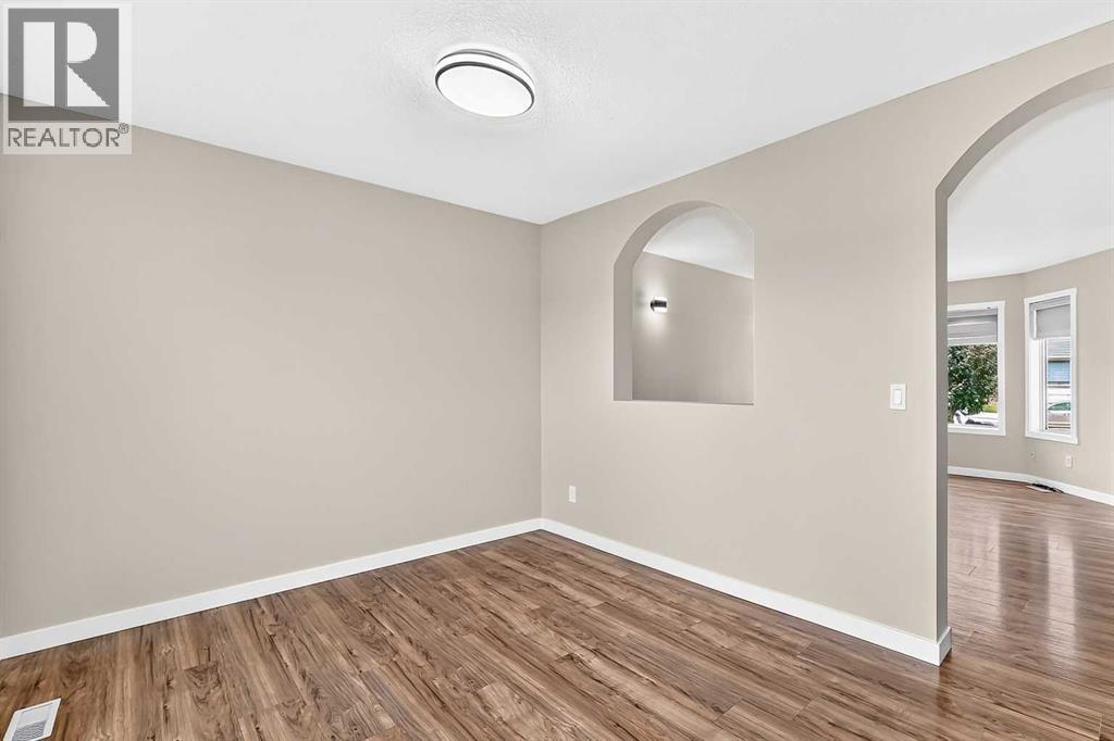 151 Applestone Park SE, Calgary, Alberta  T2A 7W2 - Photo 9 - A2331155