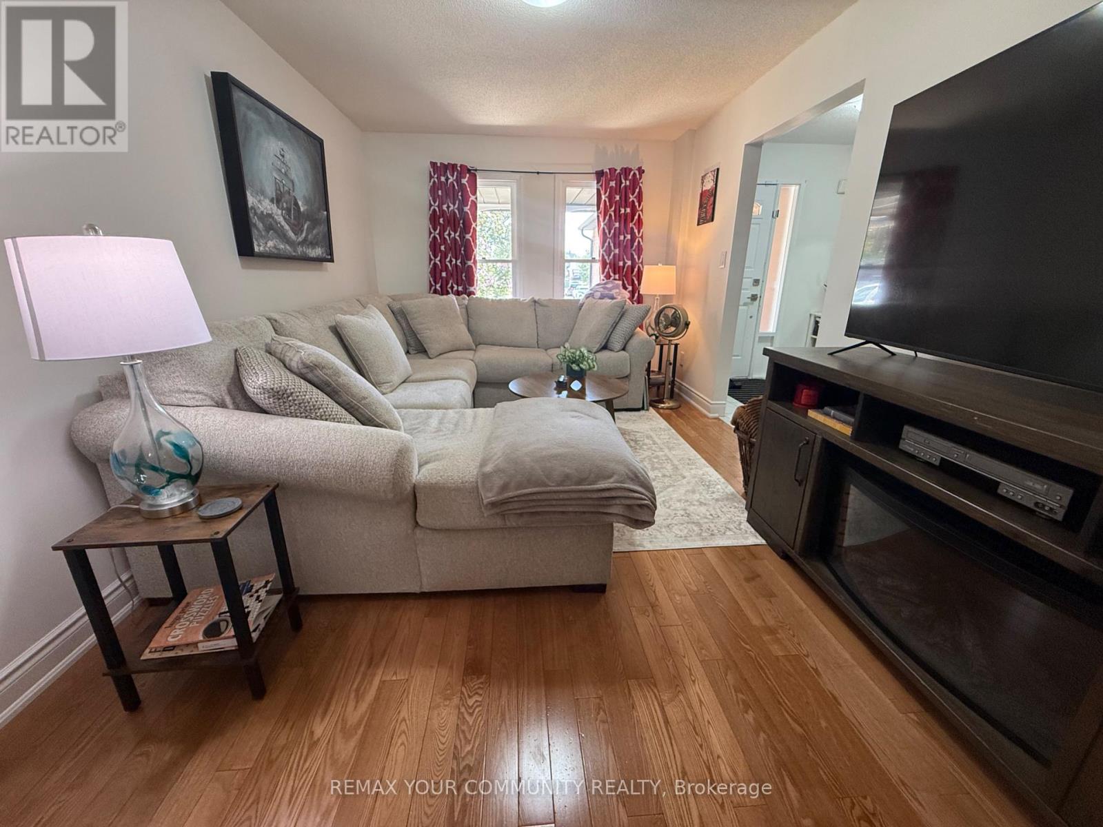 30 Chapman Drive, Ajax, Ontario  L1T 3C3 - Photo 4 - E13518394