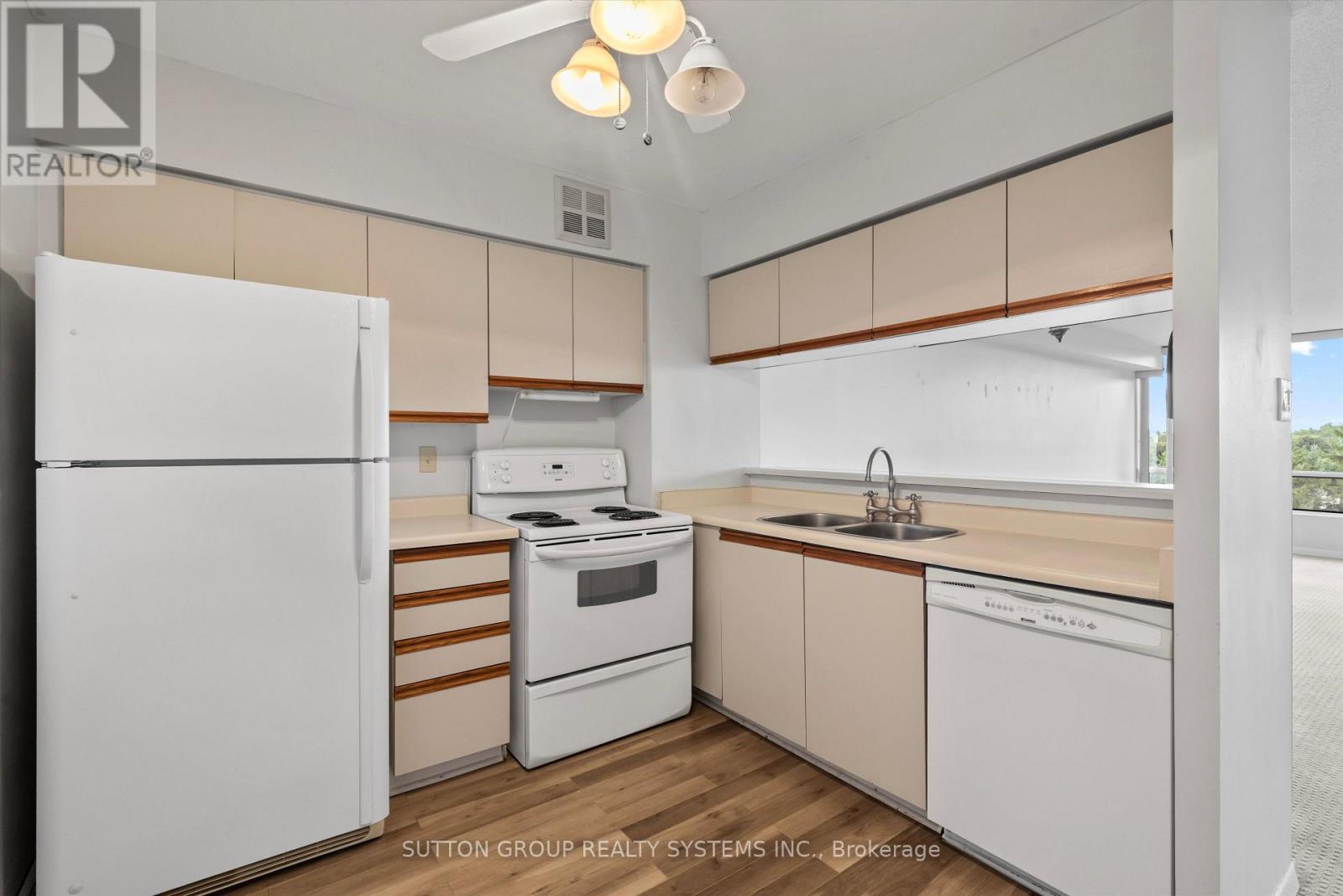 609 - 26 Hanover Road, Brampton, Ontario  L6S 4T2 - Photo 17 - W13697356