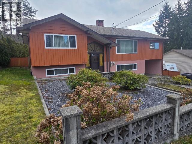 3284 Cariboo Ave, Powell River, British Columbia   - Photo 2 - 19735