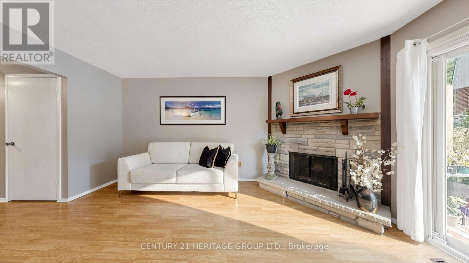 27 Dunkeld Way, Markham, Ontario  L3T 4Y8 - Photo 6 - N13632568