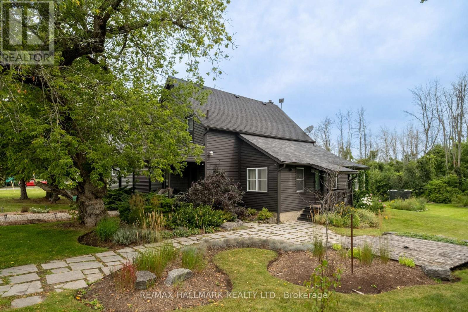 709 Old Milford Road, Prince Edward County, Ontario  K0K 2T0 - Photo 2 - X13472836