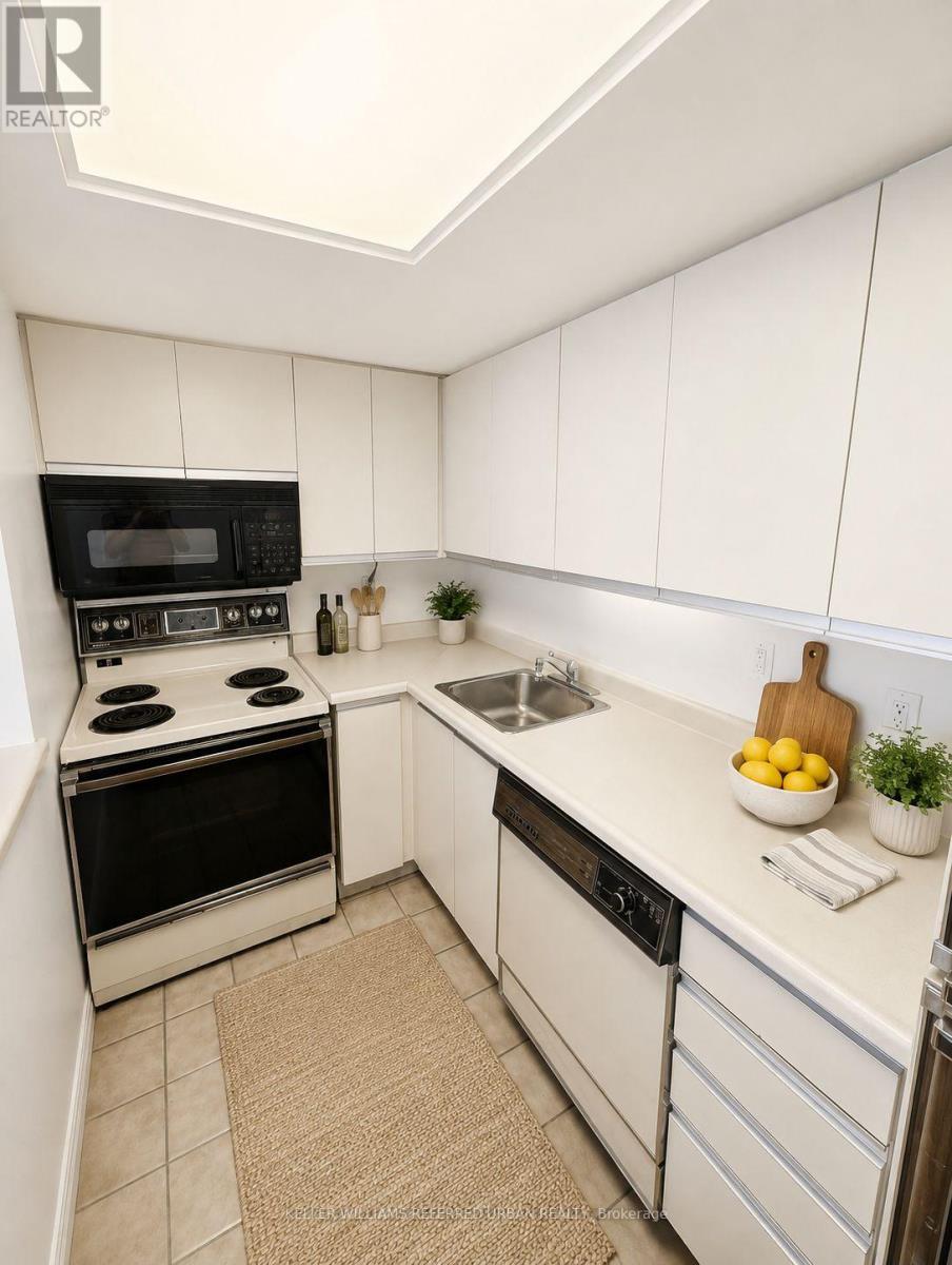 215 - 705 King Street W, Toronto, Ontario M5V 2W8 - Photo 2 - C13703868