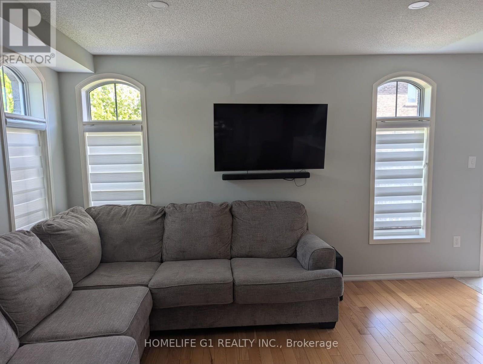 25 Hornett Way, Ajax, Ontario L1Z 0K6 - Photo 14 - E13703874
