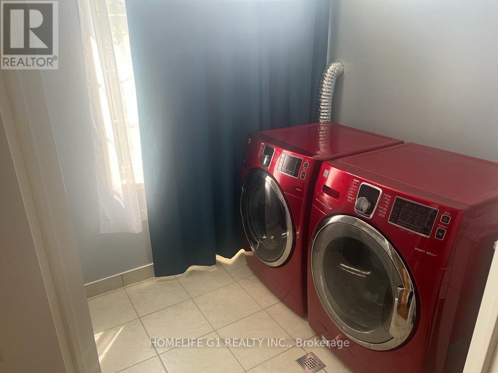 25 Hornett Way, Ajax, Ontario L1Z 0K6 - Photo 4 - E13703874