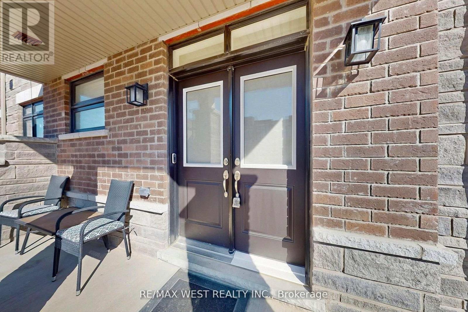 4 Haldimand Street, Vaughan, Ontario  L4J 7R9 - Photo 3 - N13703866