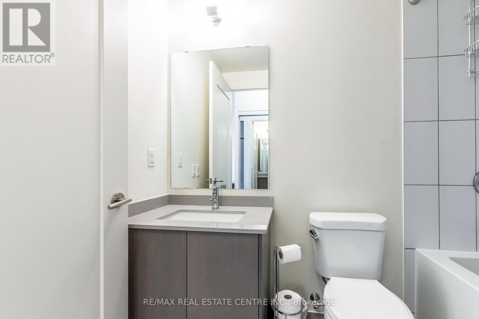 401 - 509 Dundas Street W, Oakville, Ontario L6M 5P4 - Photo 10 - W13703872