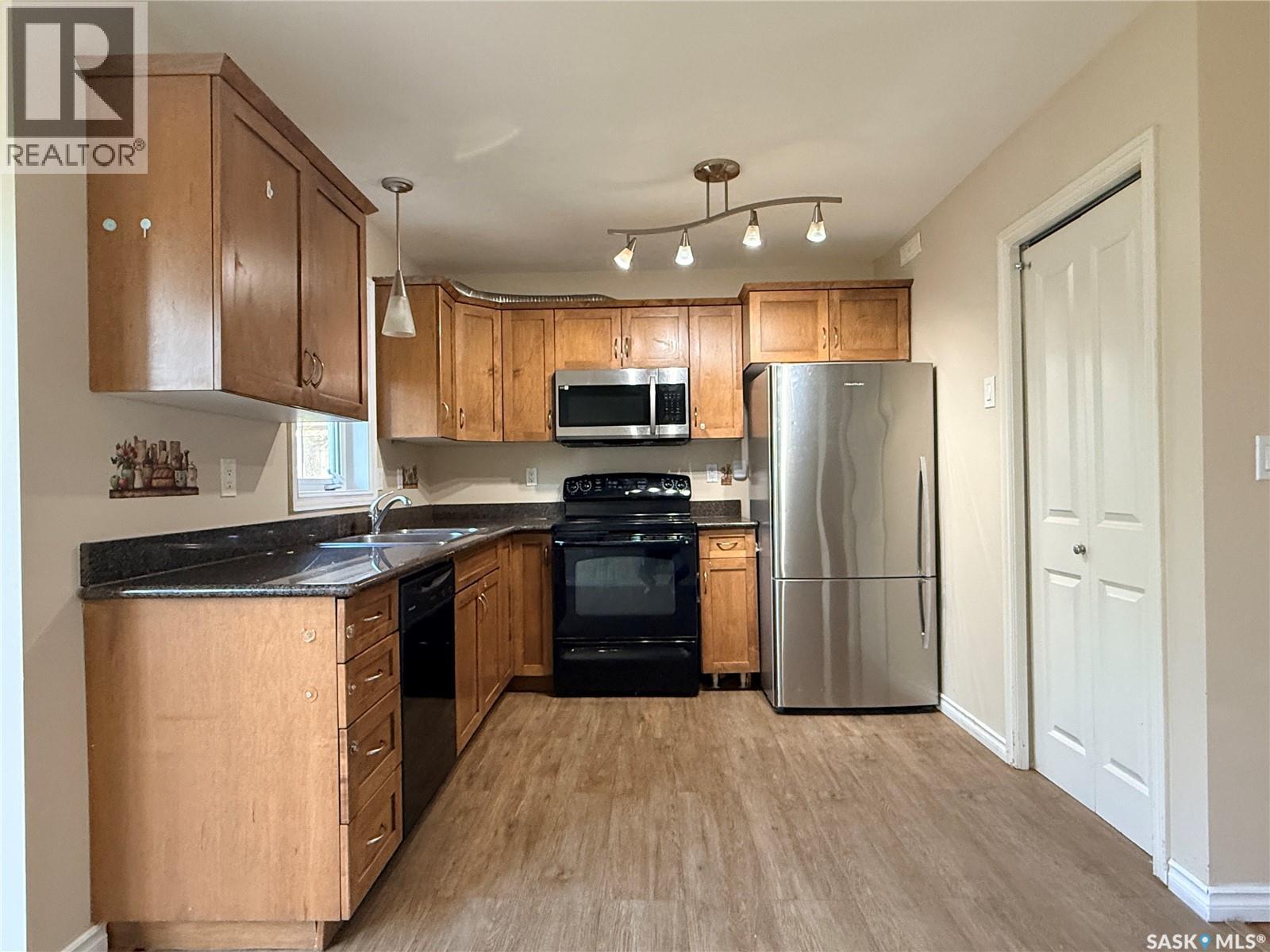 212 415 Lynd Crescent, Saskatoon, Saskatchewan S7T 0C2 - Photo 4 - SK046383