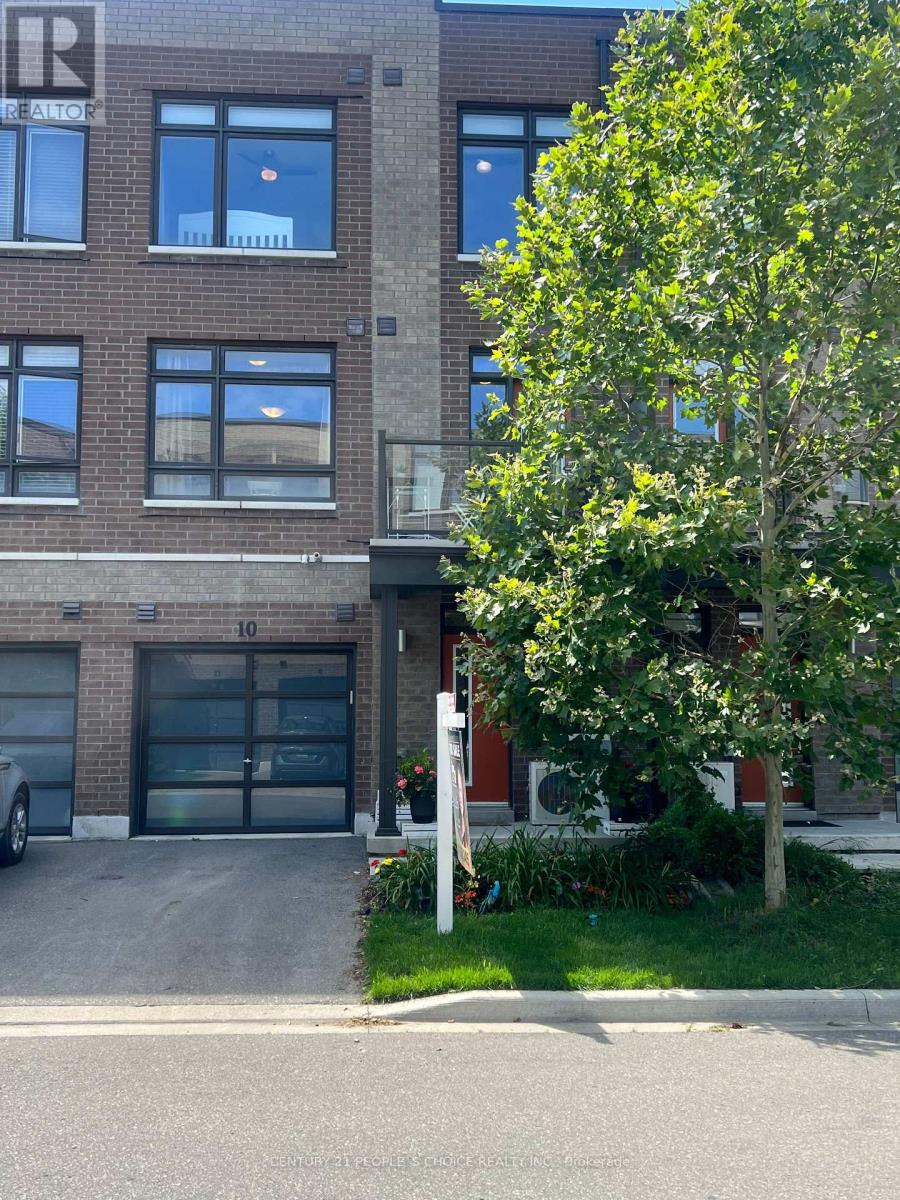 10 TAUTON STREET, Vaughan, Ontario