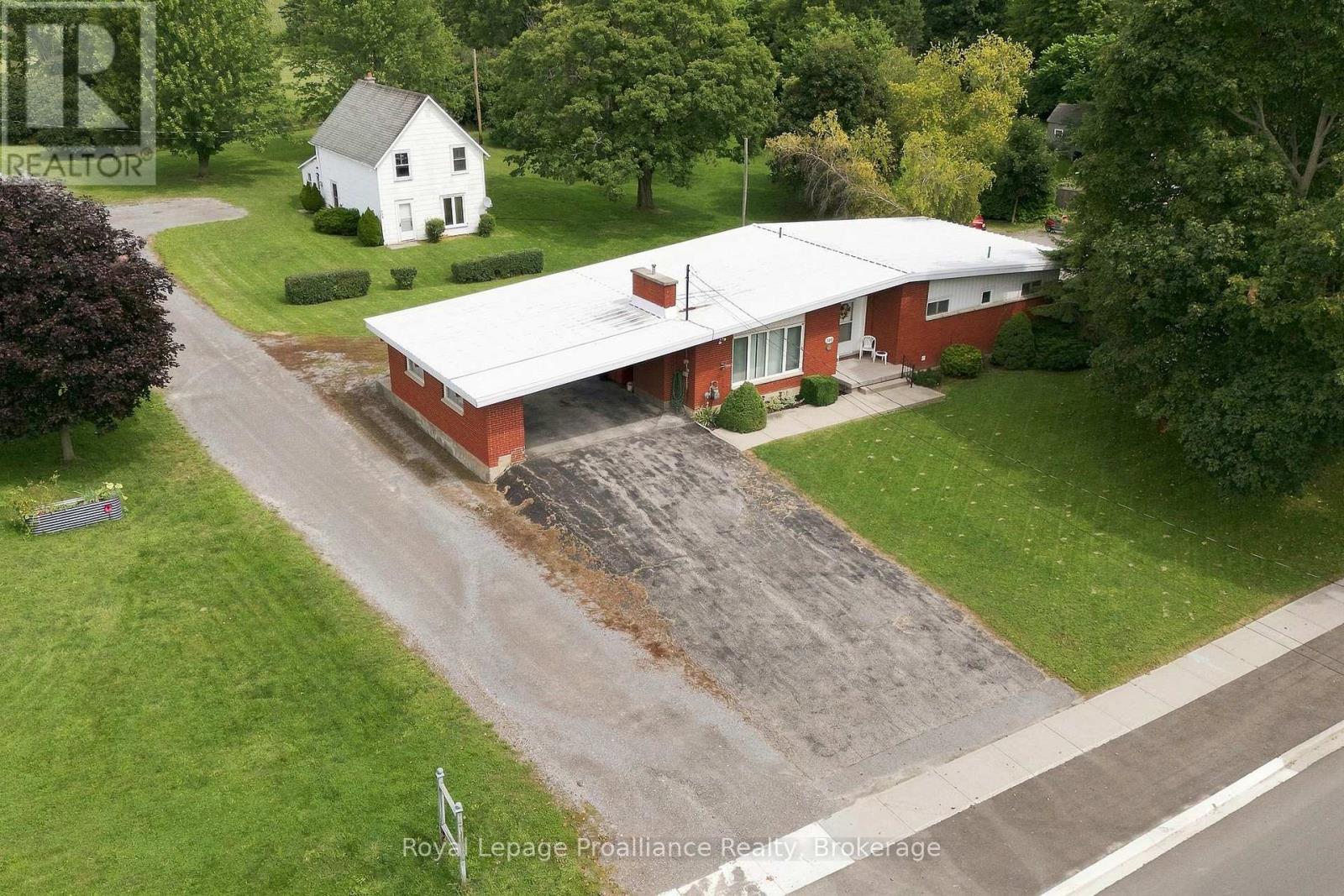 380-384 Main Street, Prince Edward County, Ontario  K0K 1G0 - Photo 1 - X13703942