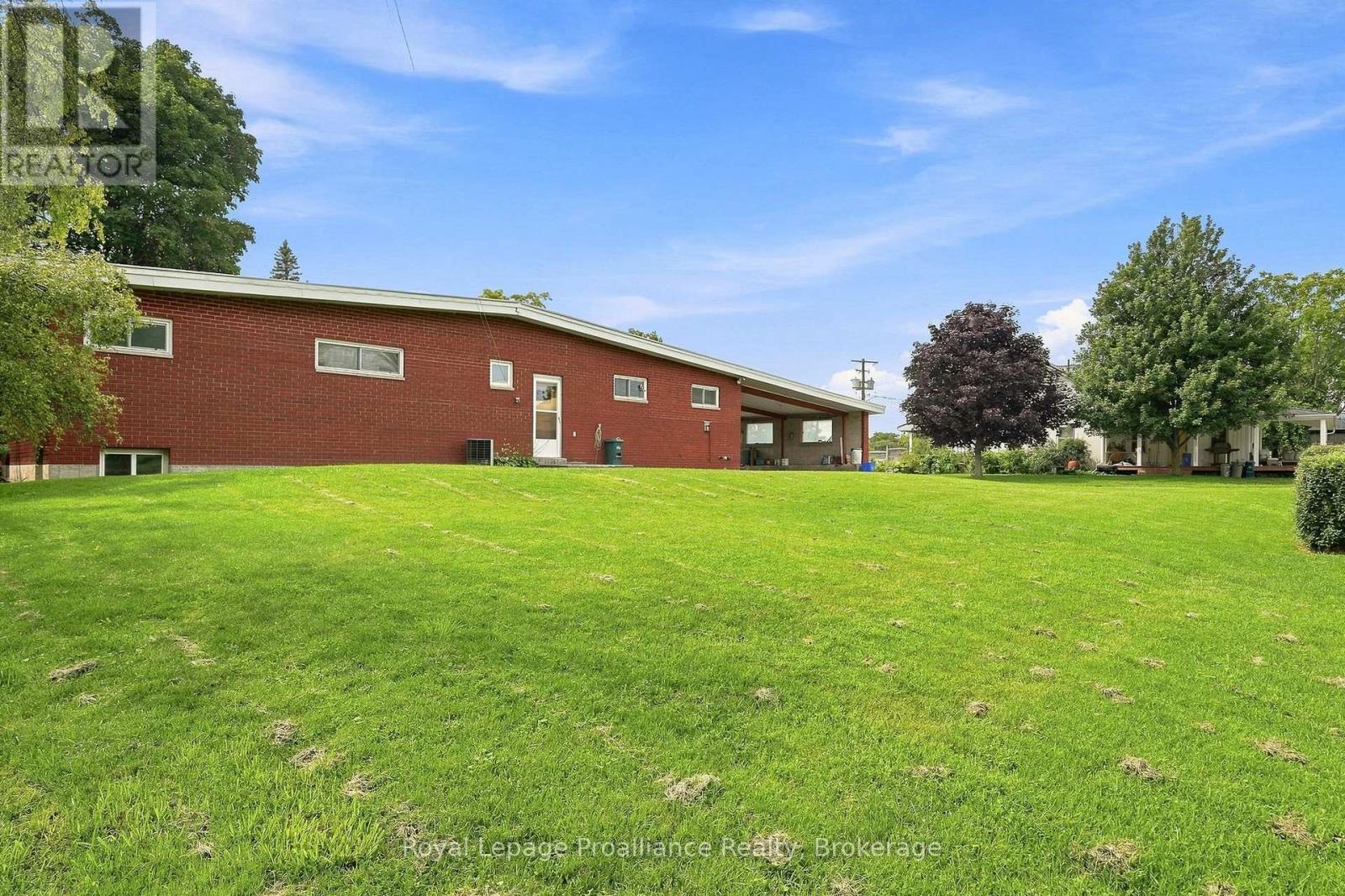 380-384 Main Street, Prince Edward County, Ontario  K0K 1G0 - Photo 25 - X13703942