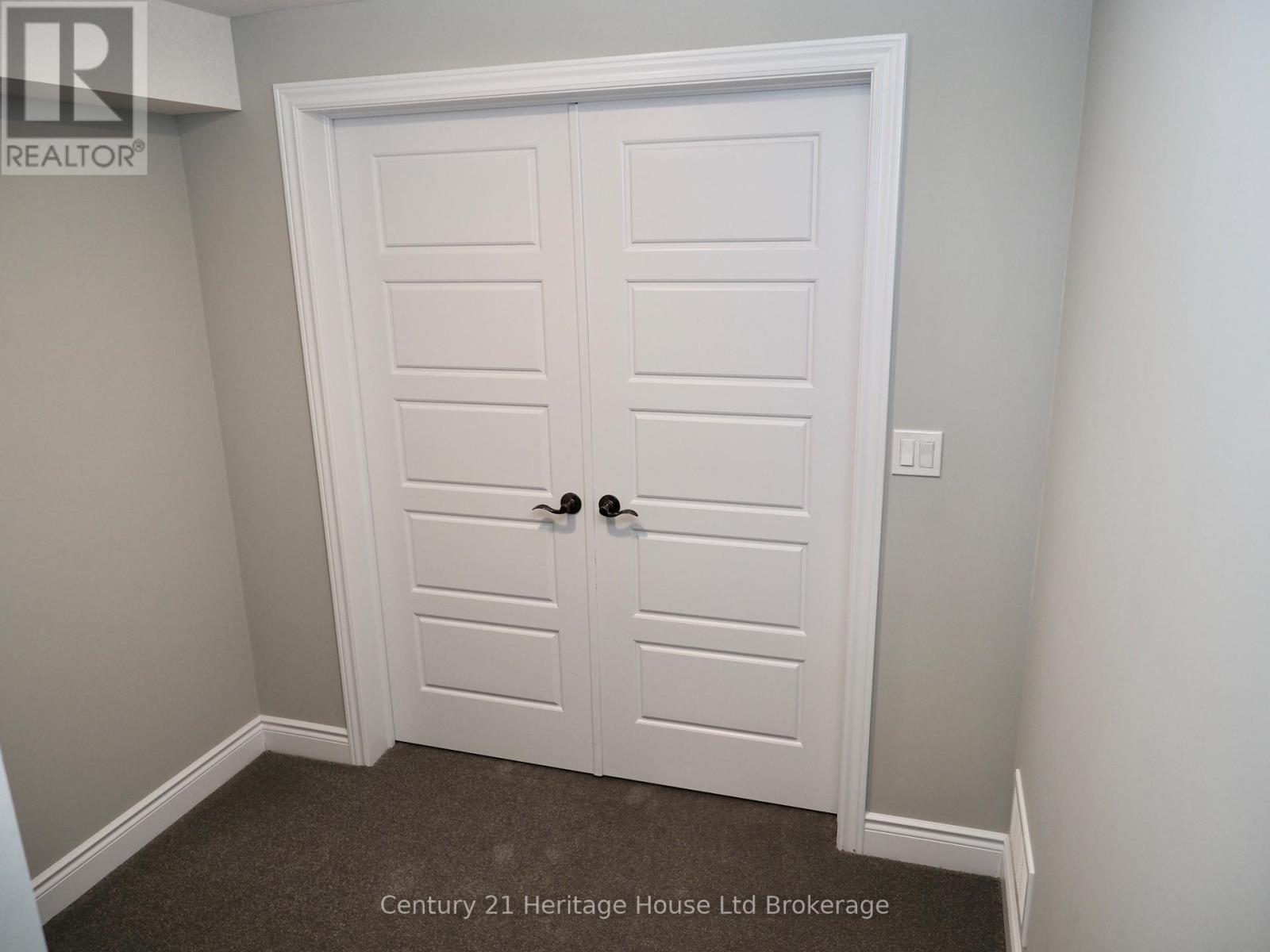 114 Beech Boulevard, Tillsonburg, Ontario N4G 5S1 - Photo 26 - X12986076