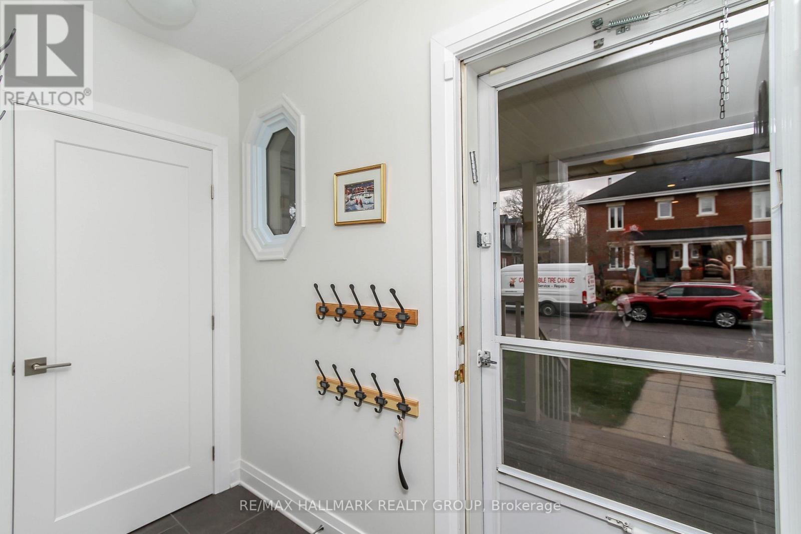 220 Cowley Avenue, Ottawa, Ontario  K1Y 0G9 - Photo 2 - X13703948