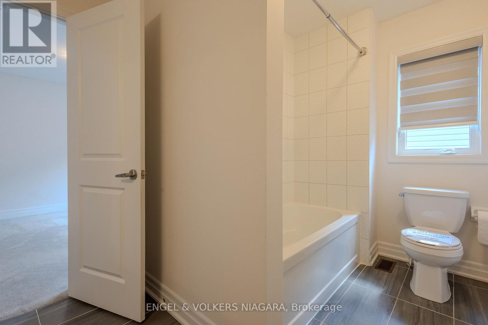 9218 White Oak Avenue, Niagara Falls, Ontario  L2G 0E9 - Photo 19 - X13703950