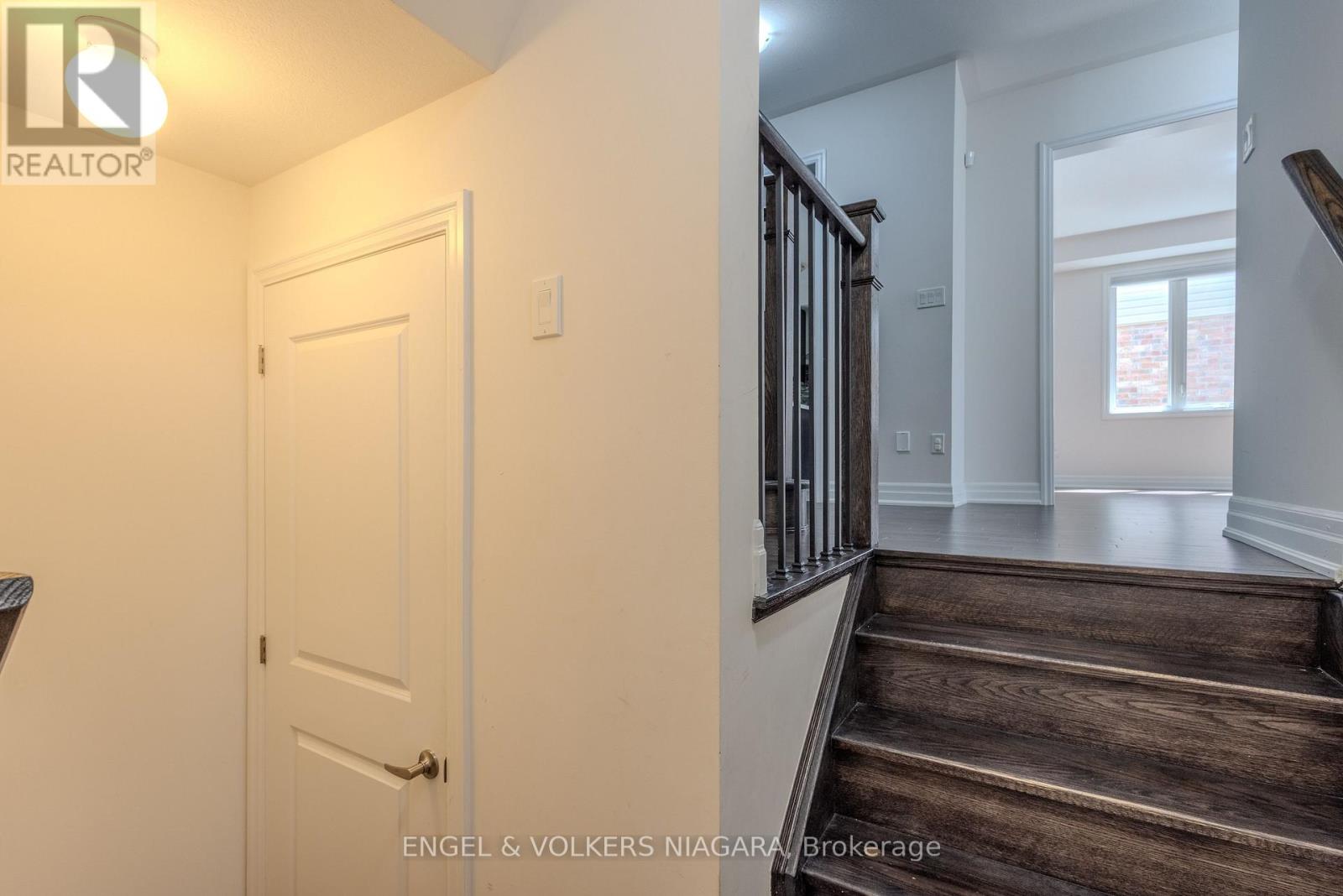 9218 White Oak Avenue, Niagara Falls, Ontario  L2G 0E9 - Photo 26 - X13703950