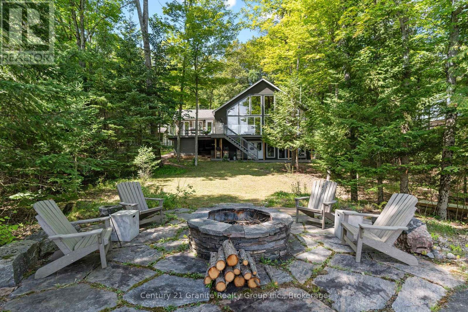 1057 Hidden Valley Lane, Minden Hills, Ontario  K0M 2K0 - Photo 3 - X13703922