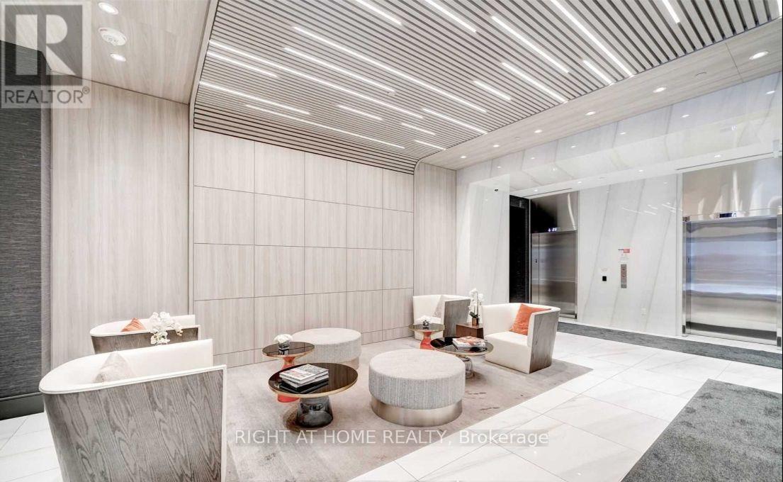 3 - 75 Canterbury Place, Toronto, Ontario M2N 0L2 - Photo 3 - C13703912