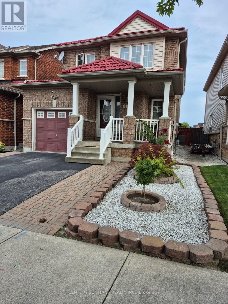69 Rampart Crescent, Whitby, Ontario L1P 1T7 - Photo 2 - E13703930