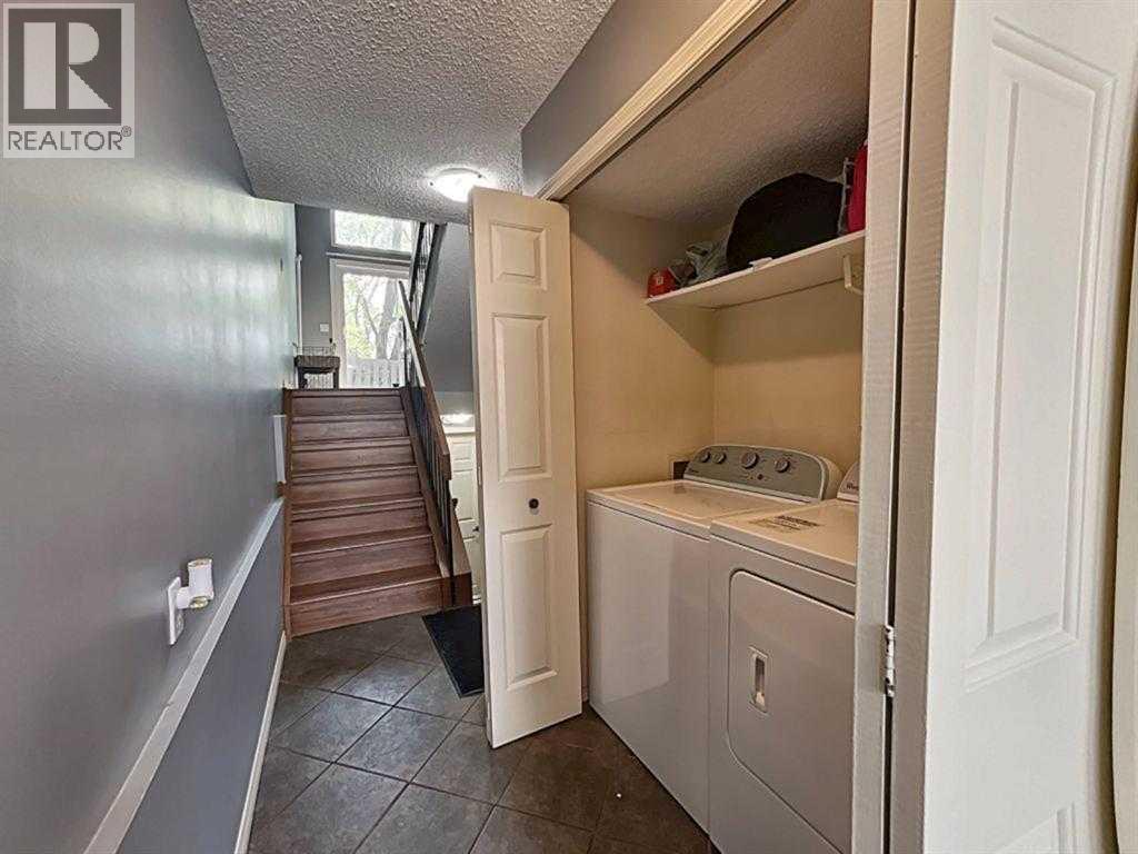164 Glamis Terrace Sw, Calgary, Alberta  t3e 6v3 - Photo 18 - A2339132
