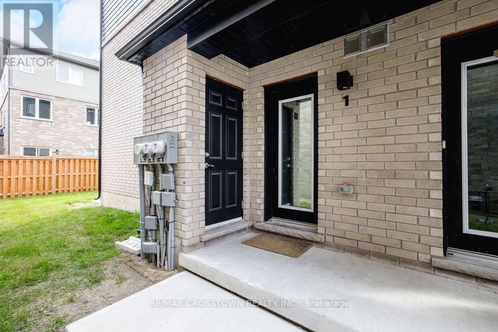 1 - 14 Pumpkin Corner Crescent, Barrie, Ontario L9J 0T6 - Photo 5 - S13703900