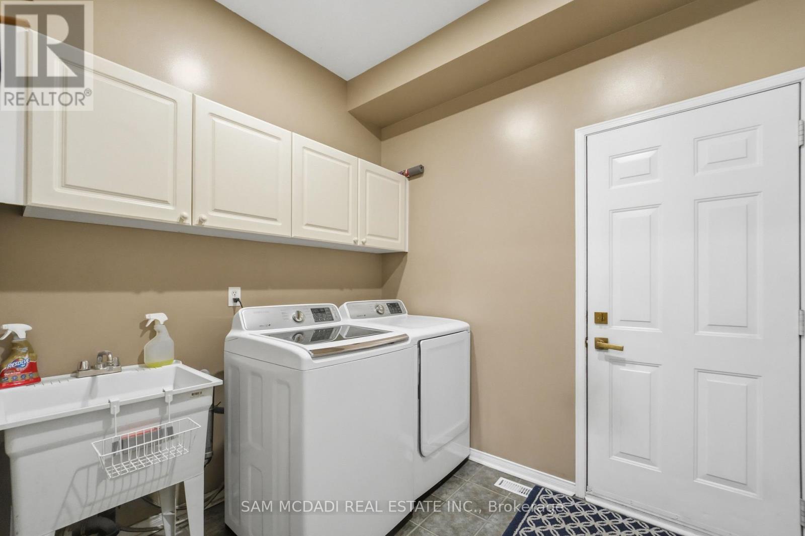 3605 Trelawny Circle, Mississauga, Ontario  L5N 6N8 - Photo 15 - W13703890