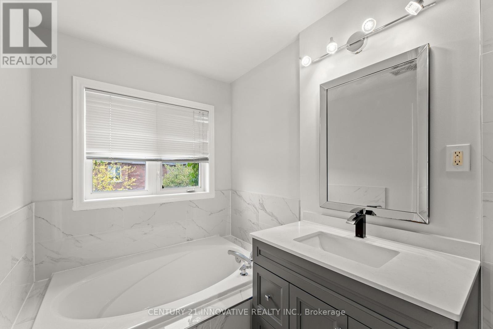 2442 Felhaber Crescent, Oakville, Ontario  L6H 7N8 - Photo 25 - W13703954