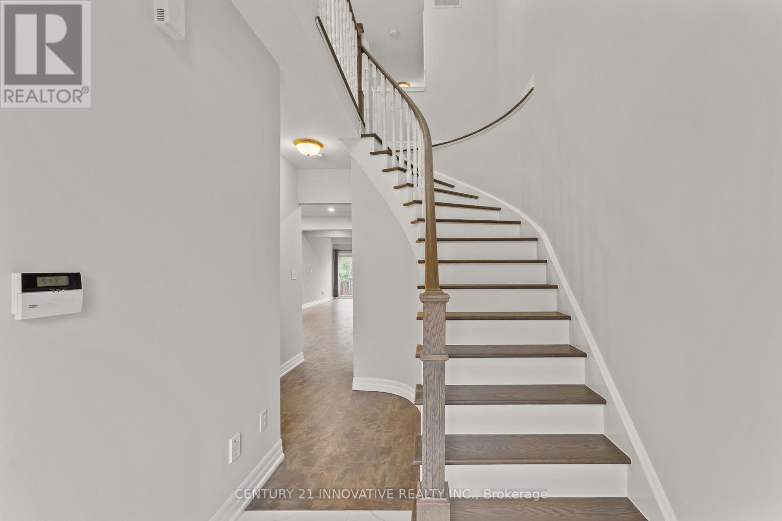 2442 Felhaber Crescent, Oakville, Ontario  L6H 7N8 - Photo 3 - W13703954
