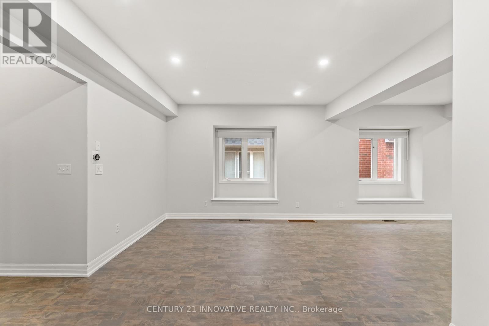 2442 Felhaber Crescent, Oakville, Ontario  L6H 7N8 - Photo 5 - W13703954