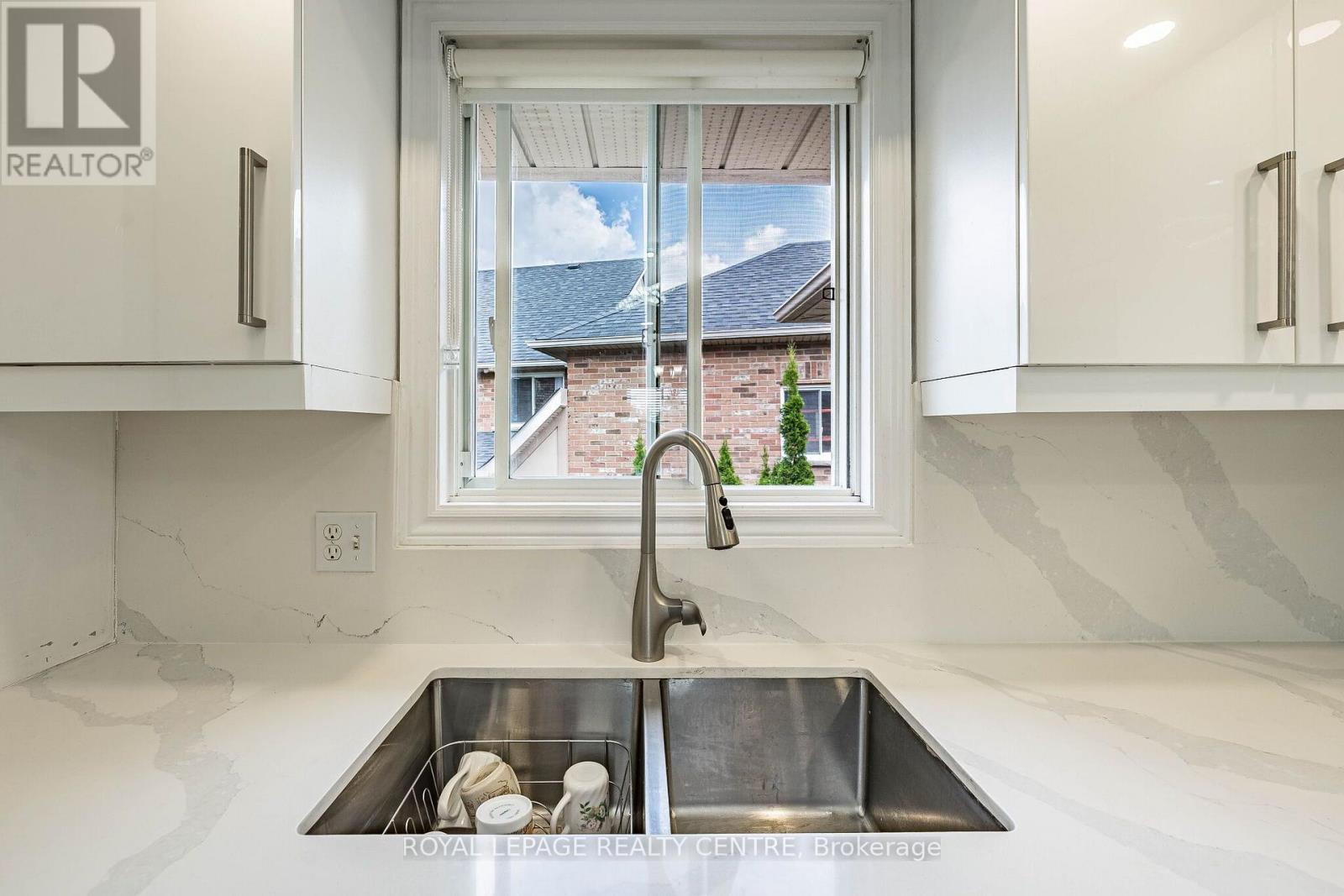 3 Vineberg Drive, Hamilton, Ontario L9B 2P6 - Photo 13 - X13703544