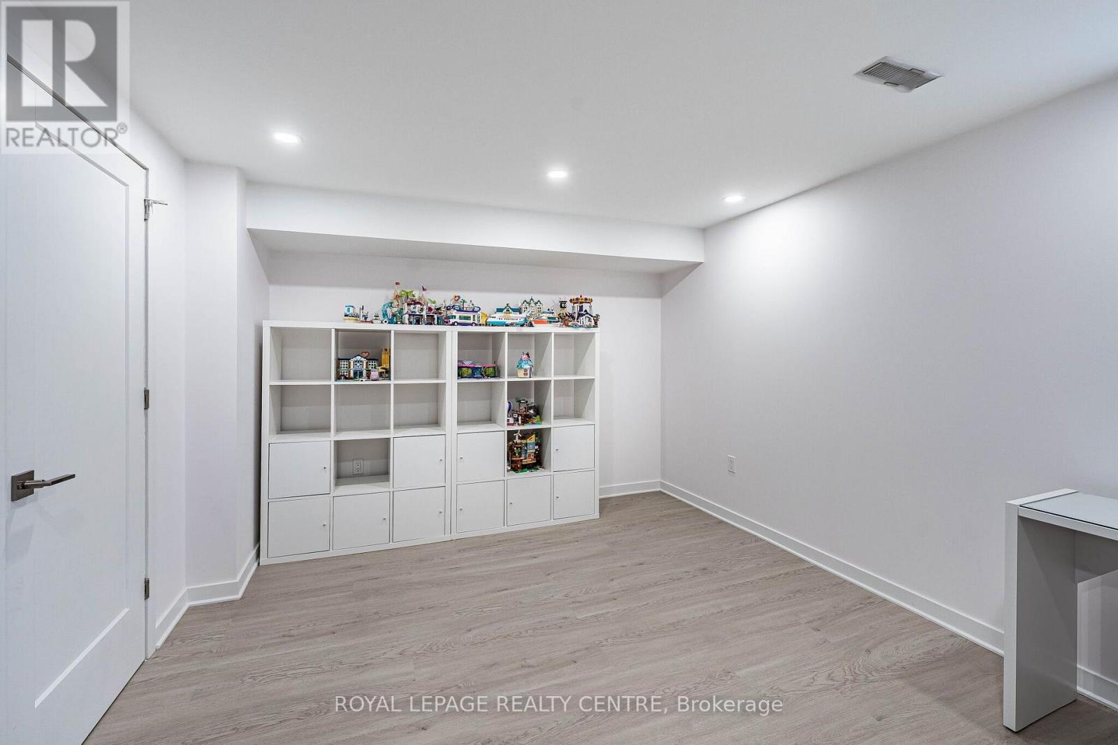 3 Vineberg Drive, Hamilton, Ontario L9B 2P6 - Photo 36 - X13703544