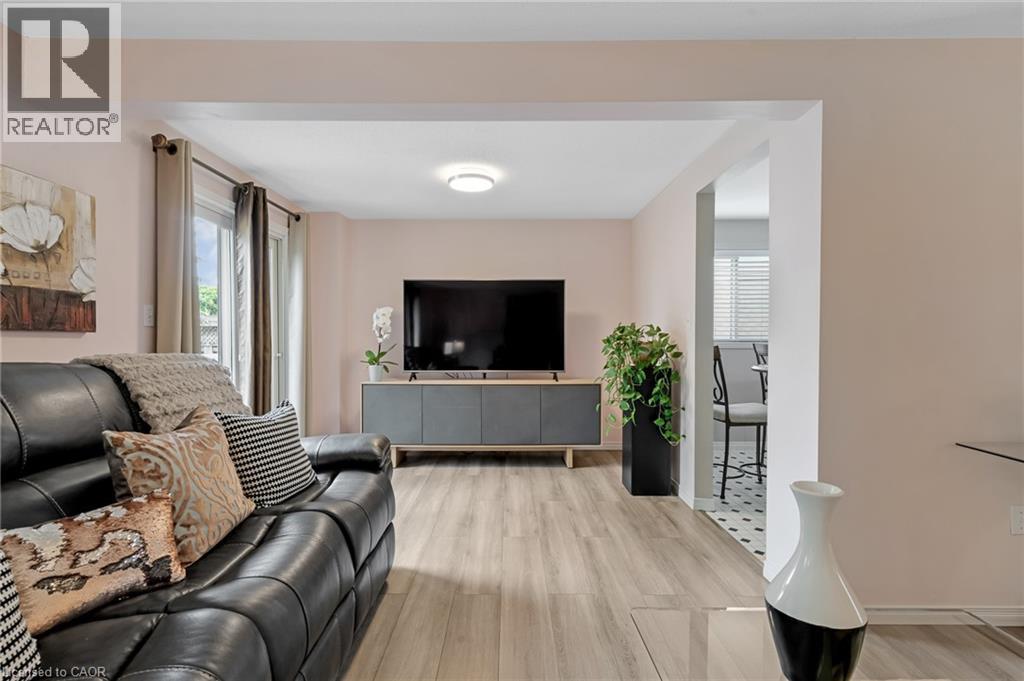 351 N Northview Heights Place, Cambridge, Ontario  N1R 8J1 - Photo 6 - 40847469