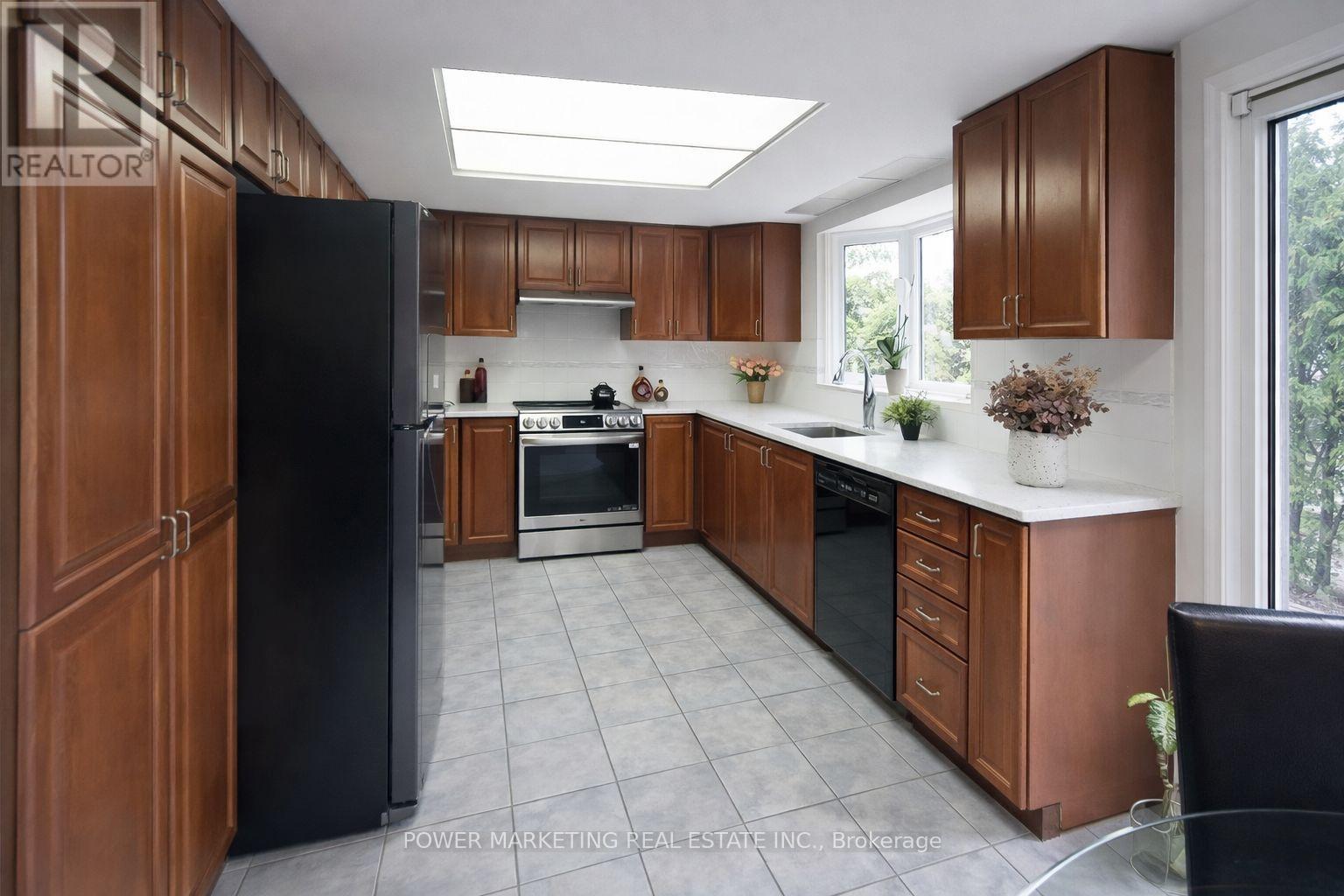 29 Taj Court, Ottawa, Ontario  K1G 5K7 - Photo 13 - X13703972