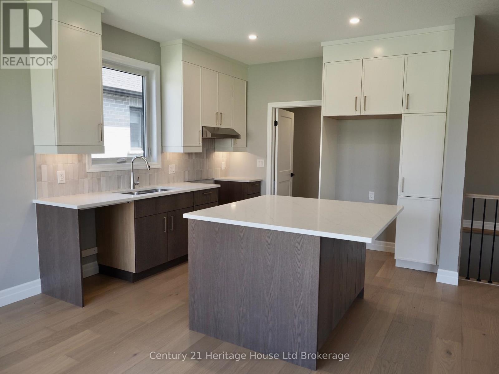 28 Sycamore Drive, Tillsonburg, Ontario  N4G 5R9 - Photo 6 - X13485520