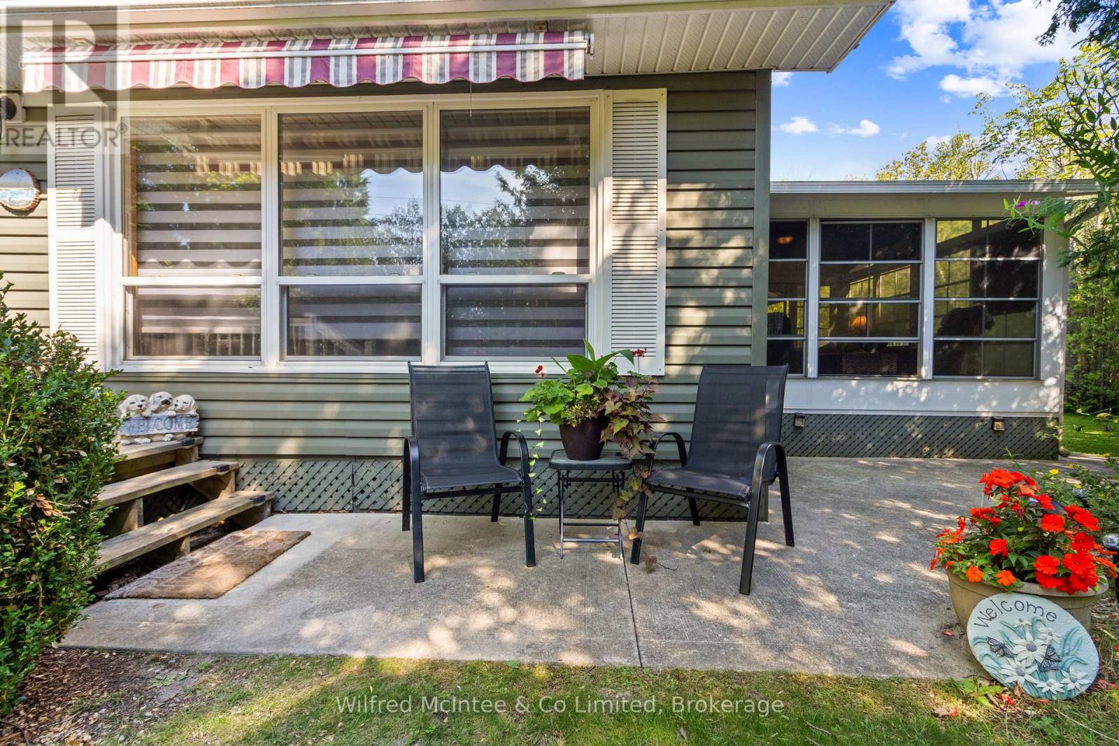 32 Mohawk Drive, South Bruce Peninsula, Ontario  N0H 2L0 - Photo 4 - X13703938