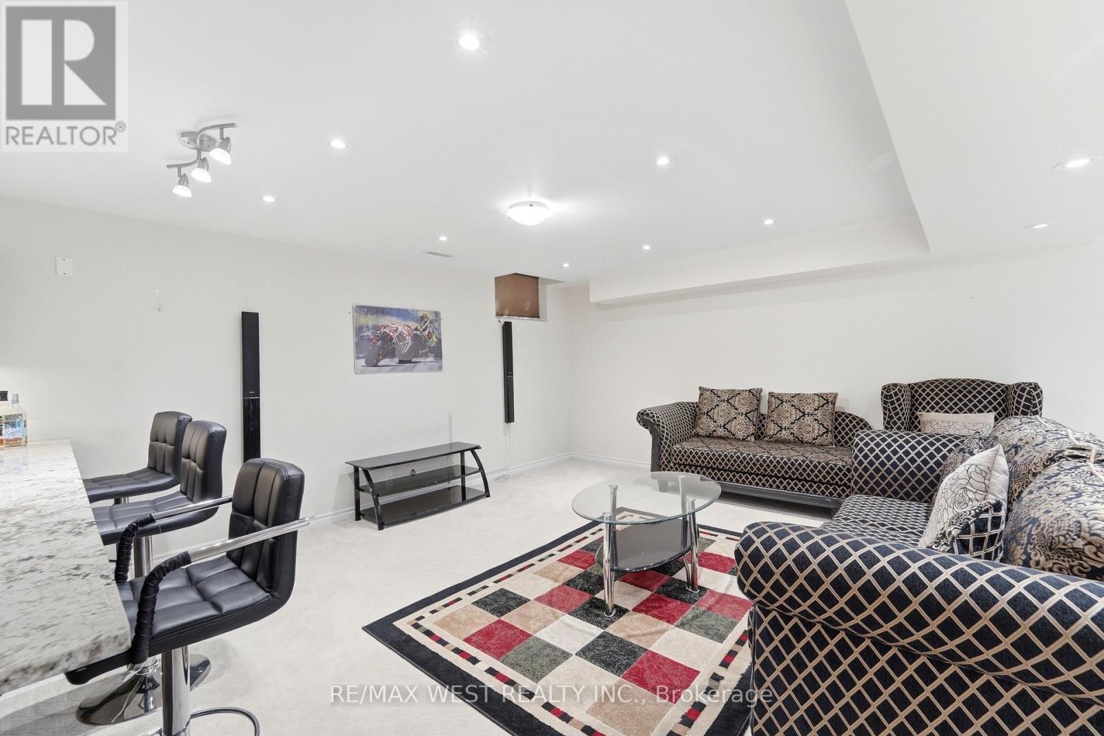 356 Robert Ferrie Drive, Kitchener, Ontario  N2P 2Y6 - Photo 12 - X13702248
