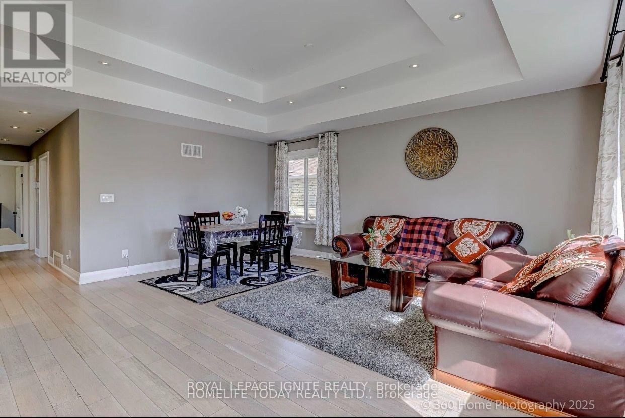 6 Greyabbey Trail, Toronto, Ontario M1E 1V7 - Photo 3 - E13703976