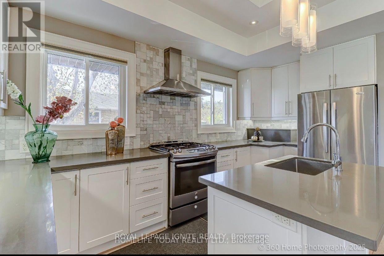 6 Greyabbey Trail, Toronto, Ontario M1E 1V7 - Photo 7 - E13703976