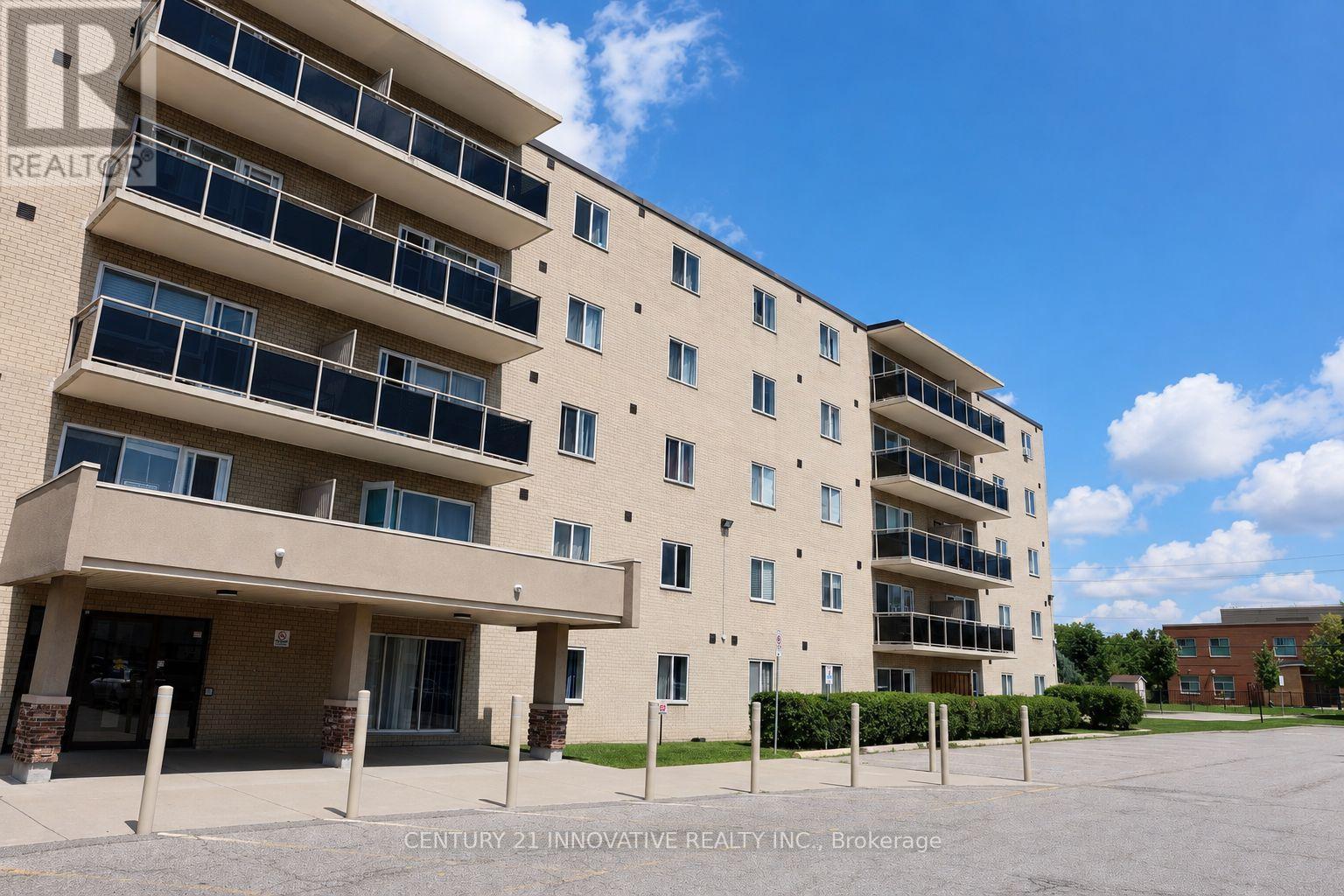 101 - 936 Glen Street, Oshawa, Ontario L1J 5Z7 - Photo 2 - E13703980