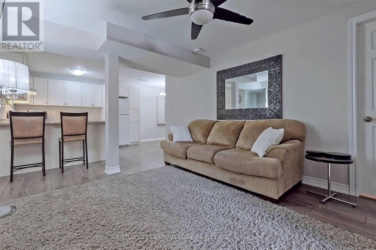 308 Elgin Street W, Oshawa, Ontario  L1J 2P3 - Photo 2 - E13703996