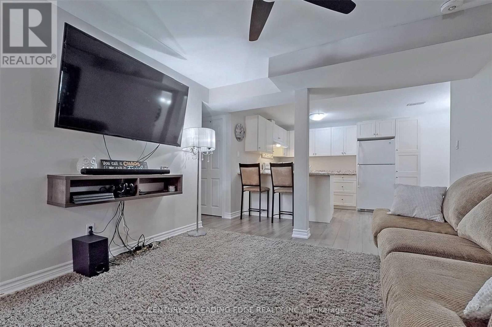 308 Elgin Street W, Oshawa, Ontario  L1J 2P3 - Photo 5 - E13703996