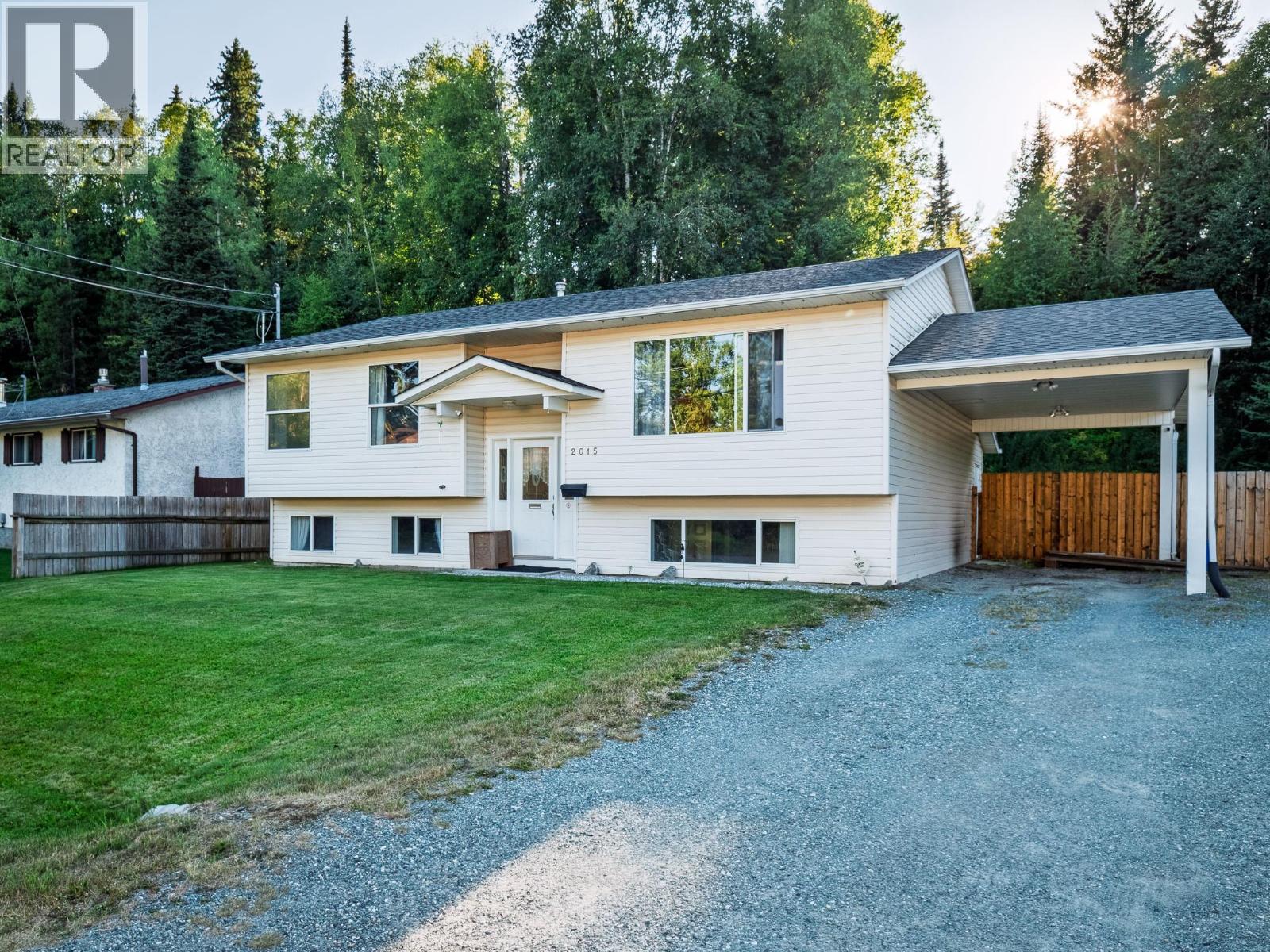 2015 Croft Road, Prince George, British Columbia  V2K 3W4 - Photo 2 - R3158039