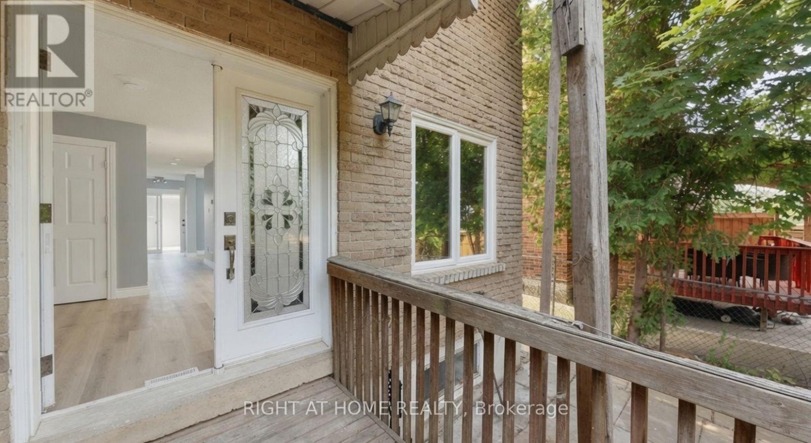 35 Chalfield Lane, Mississauga, Ontario  L4Z 1K8 - Photo 11 - W13703994
