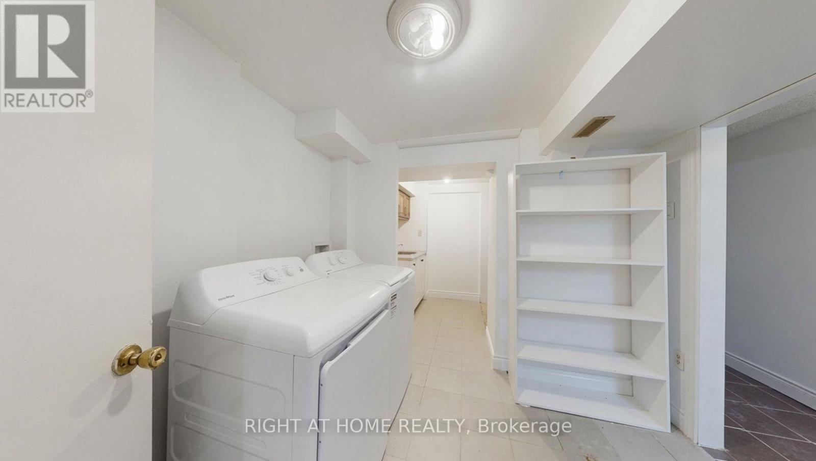 35 Chalfield Lane, Mississauga, Ontario  L4Z 1K8 - Photo 39 - W13703994